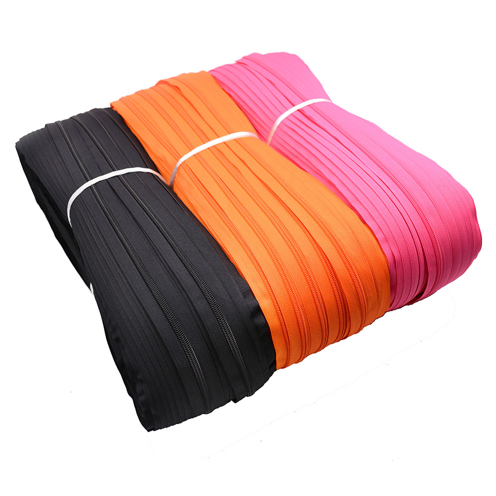 Nylon zipper
