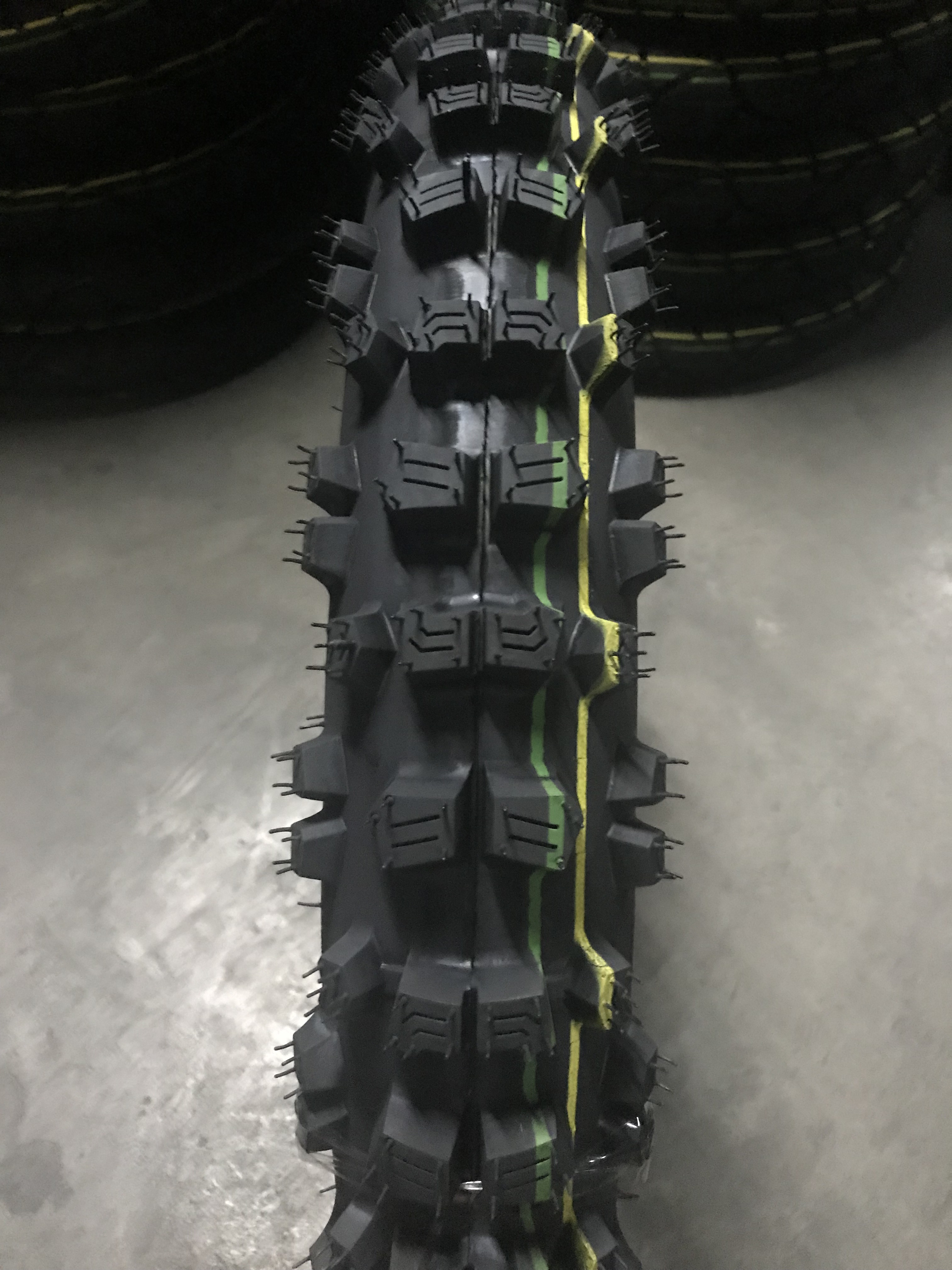 Motorcycle tyre
