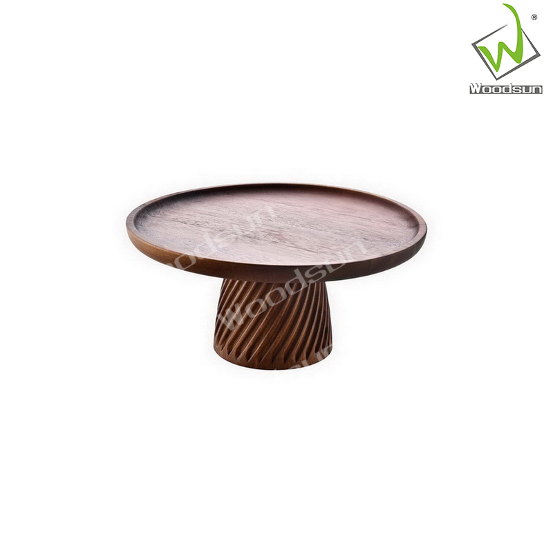 Cake serving