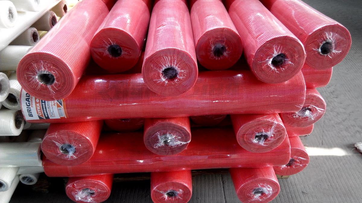 Alkaline resistant fiberglass mesh