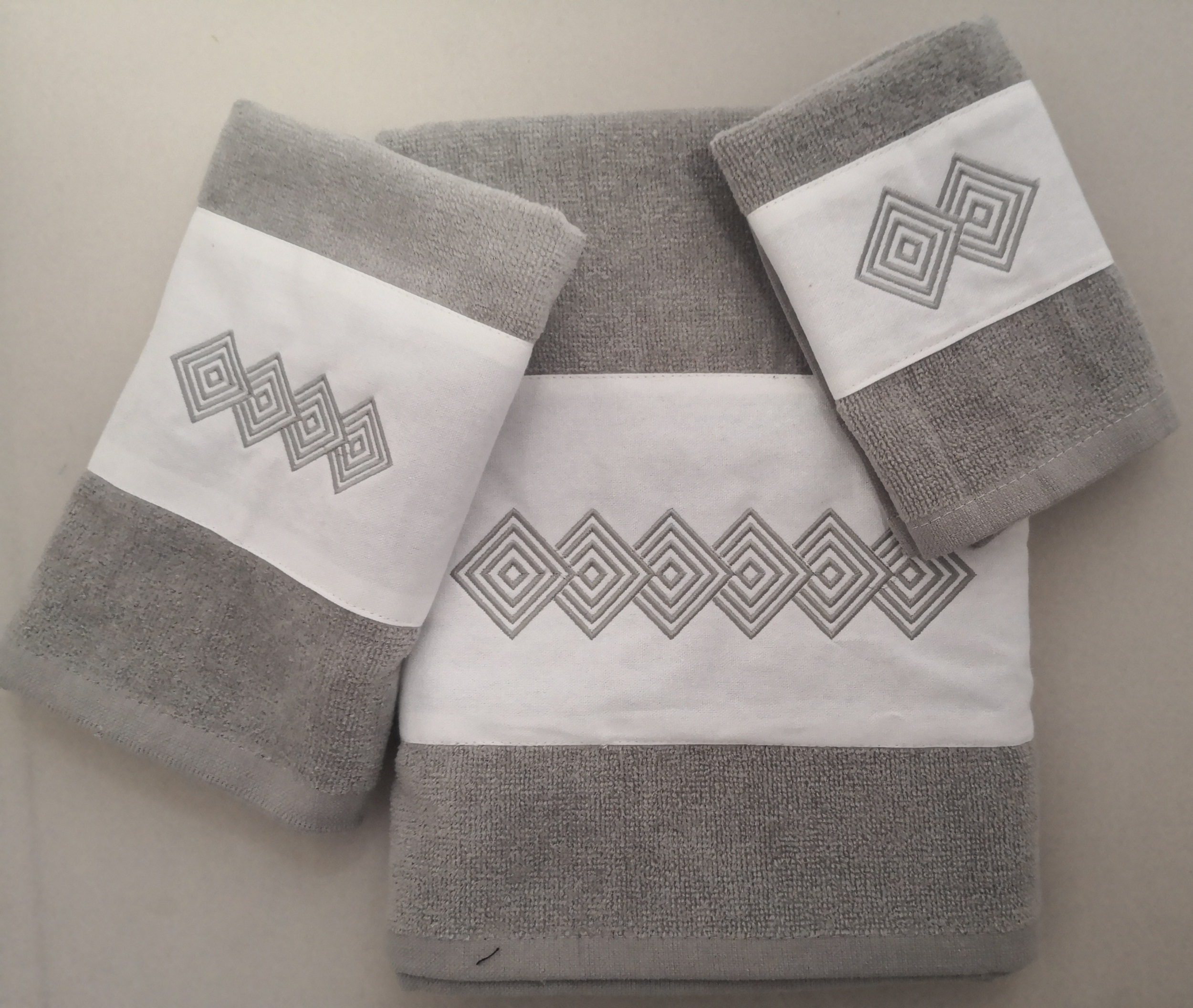 3pcs Embdoiery Towel Set