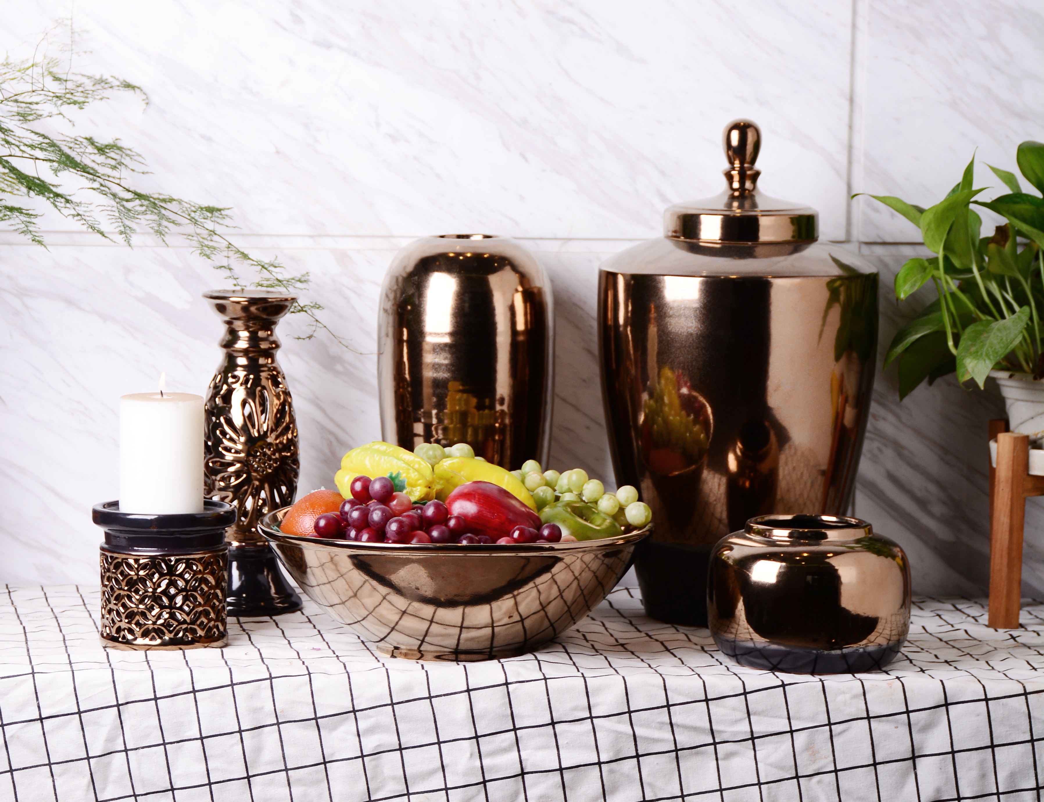 Ceramic Home Decoration ,pot,vase，plate ,animal，jar
