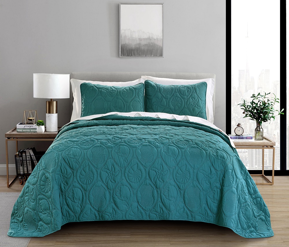 BED COVER (sewing, embossed, embroidery)