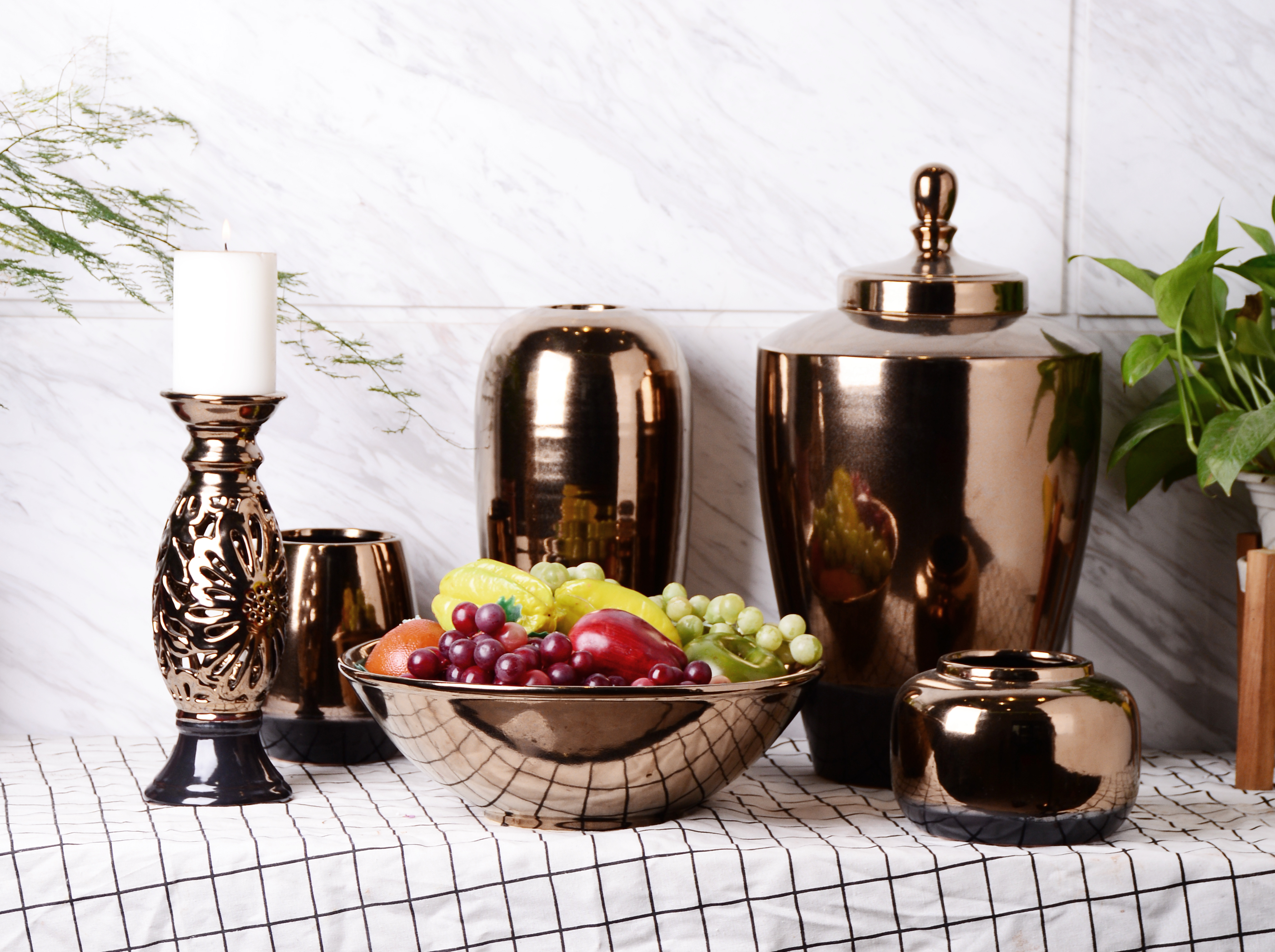 Ceramic Home Decoration ,pot,vase，plate ,animal，jar