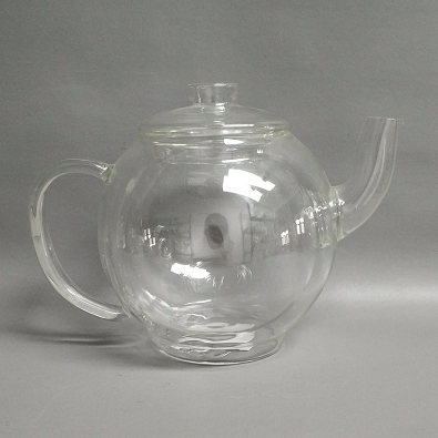 Glass tea pot with glass lid and filter