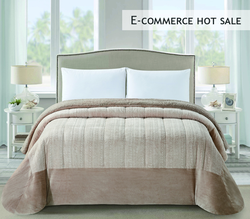 Flannel emboss comforter set