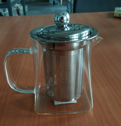 Square glass tea pot with stainless steel lid and filter