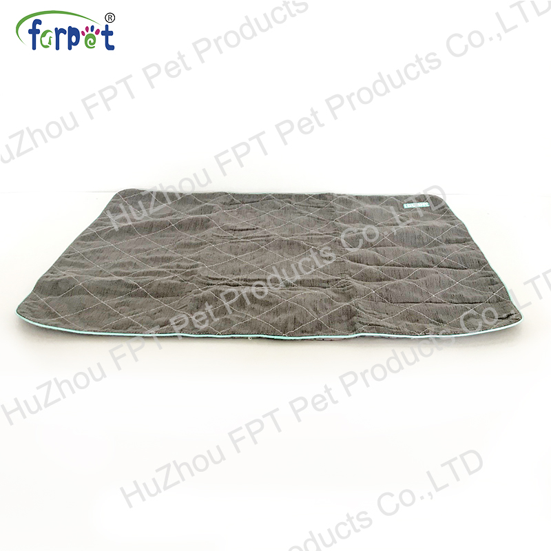 Antibacterial pet mat