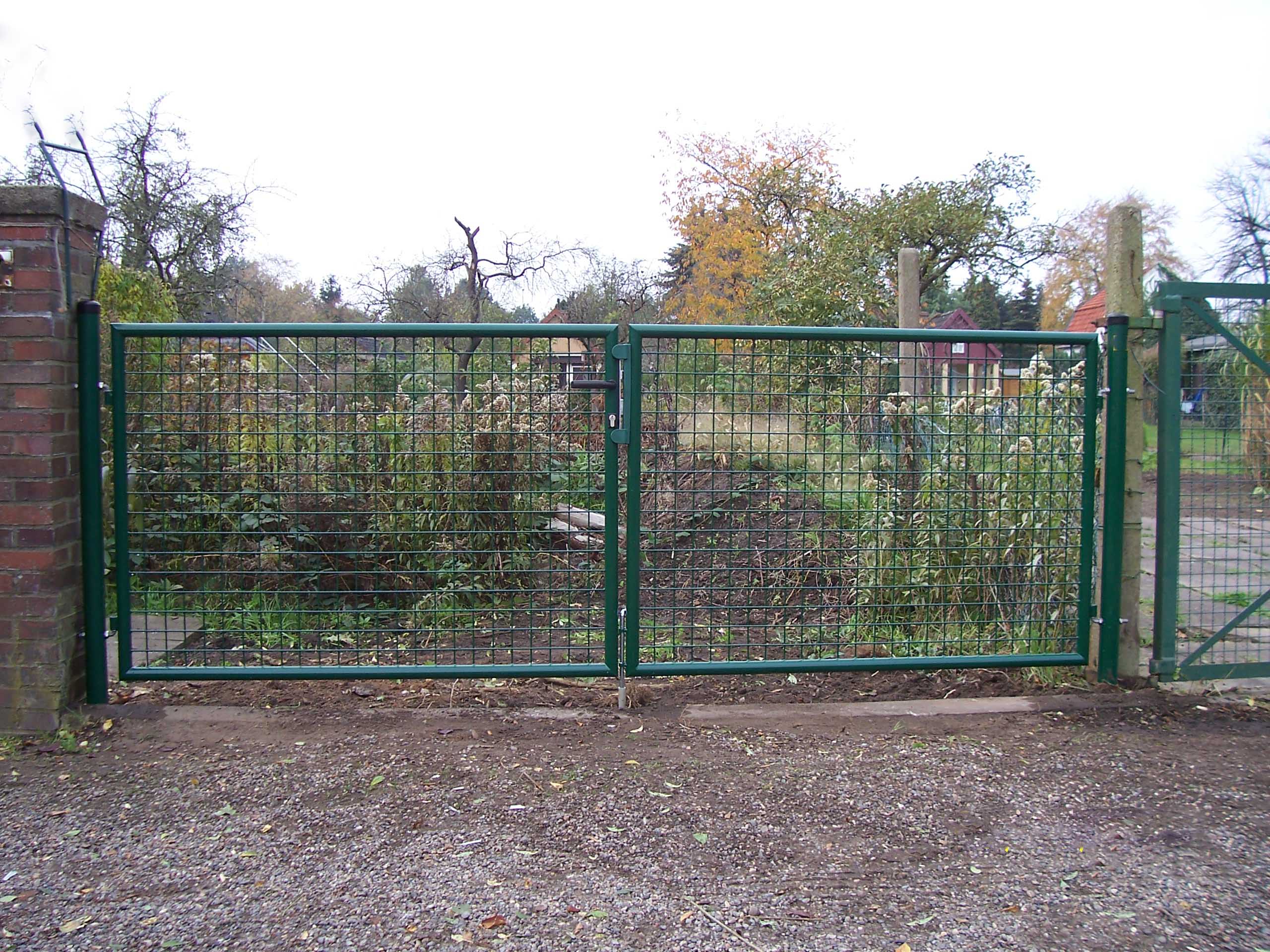 400x125cm double gate with round post