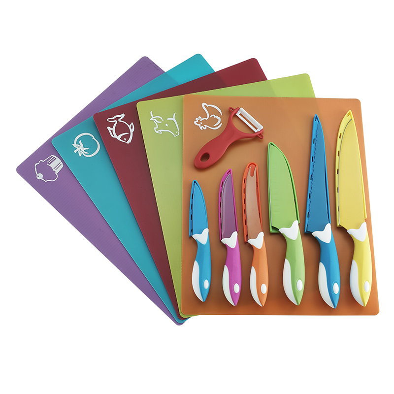 12 PC NON-STICK KNIFE SET (PP & TPR handle)
