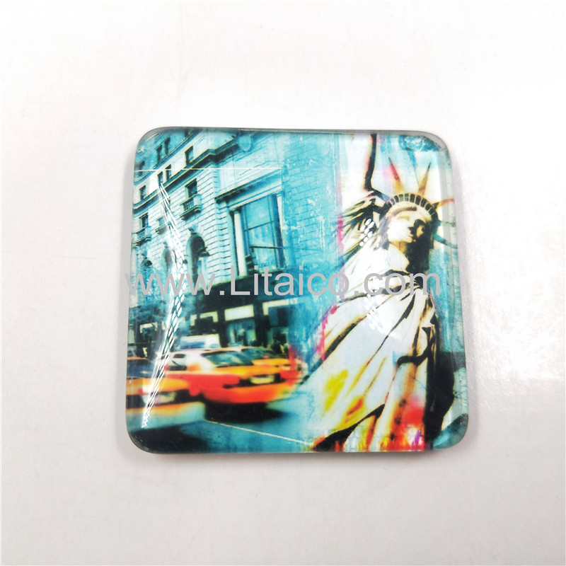 Statue of liberty glass refrigerator magnet