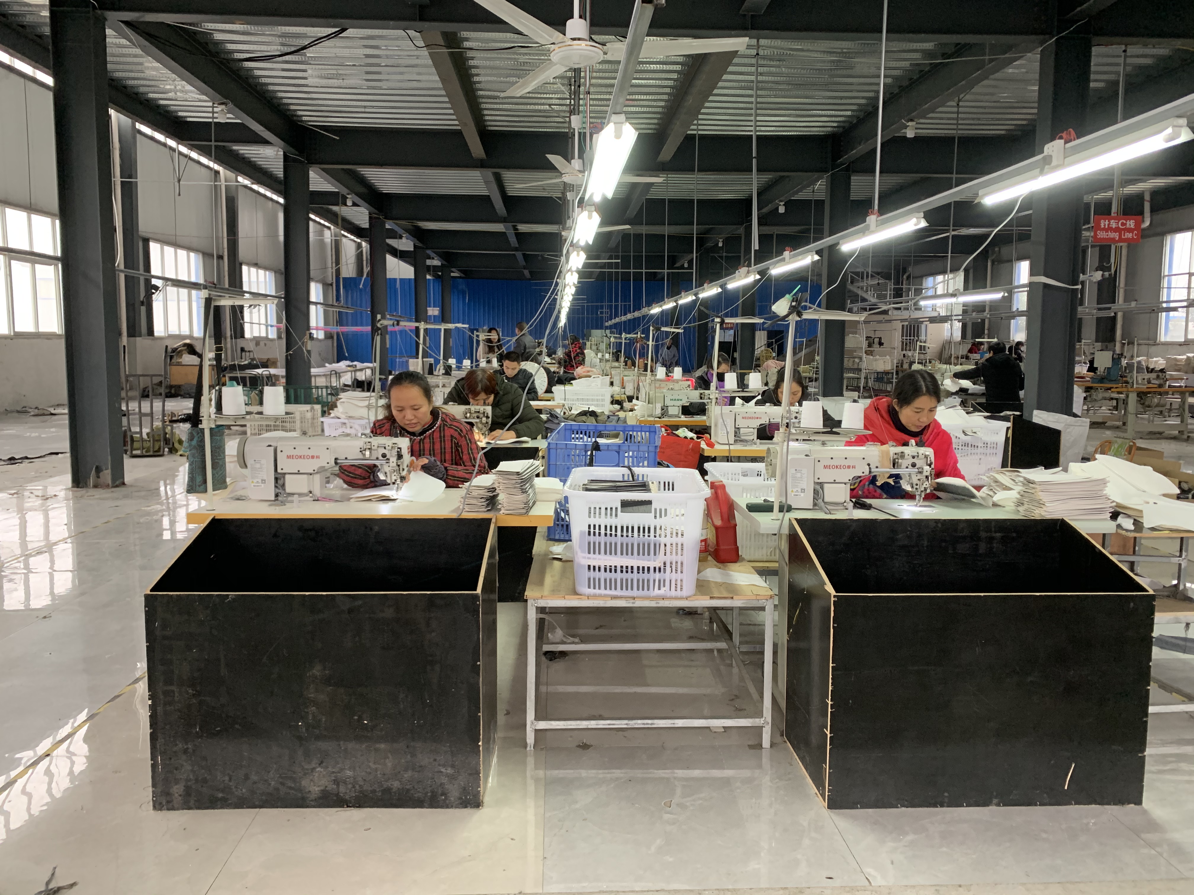 Tanghe Sanjia Industrial Co., Ltd. – camera bags/bags 3
