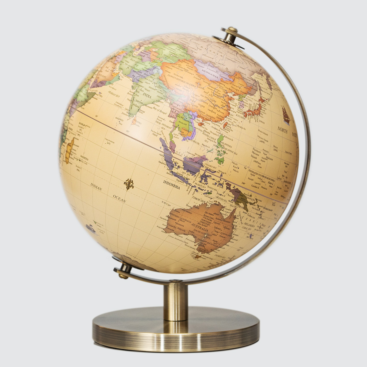 Metal frame retro globe
