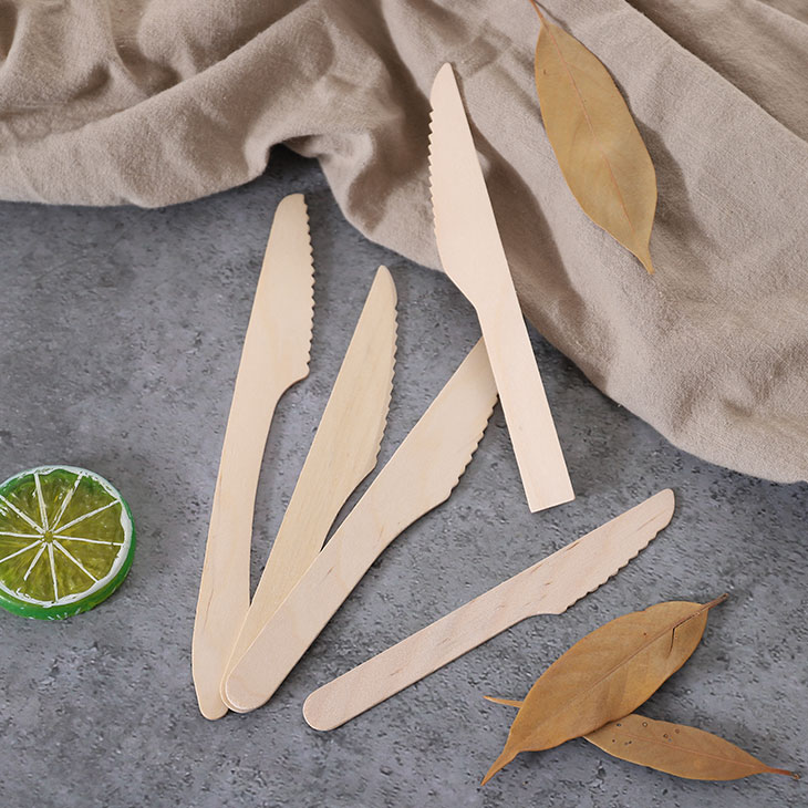 eco-friendly wooden knife