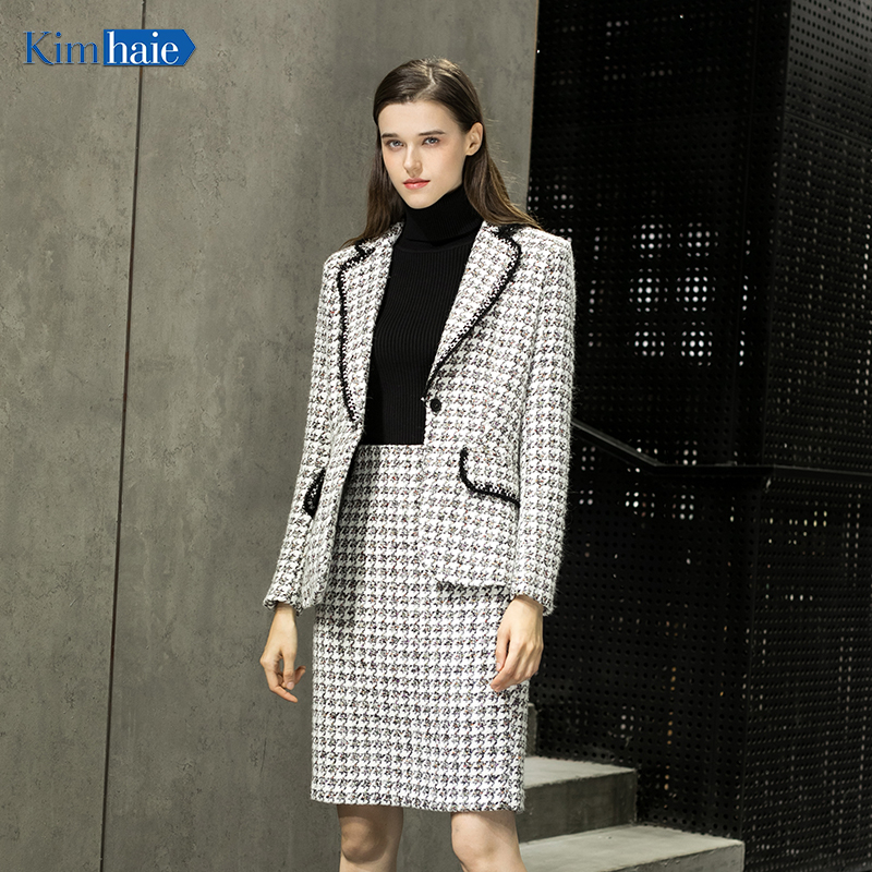 Ladies's multicolored style fashion light suit