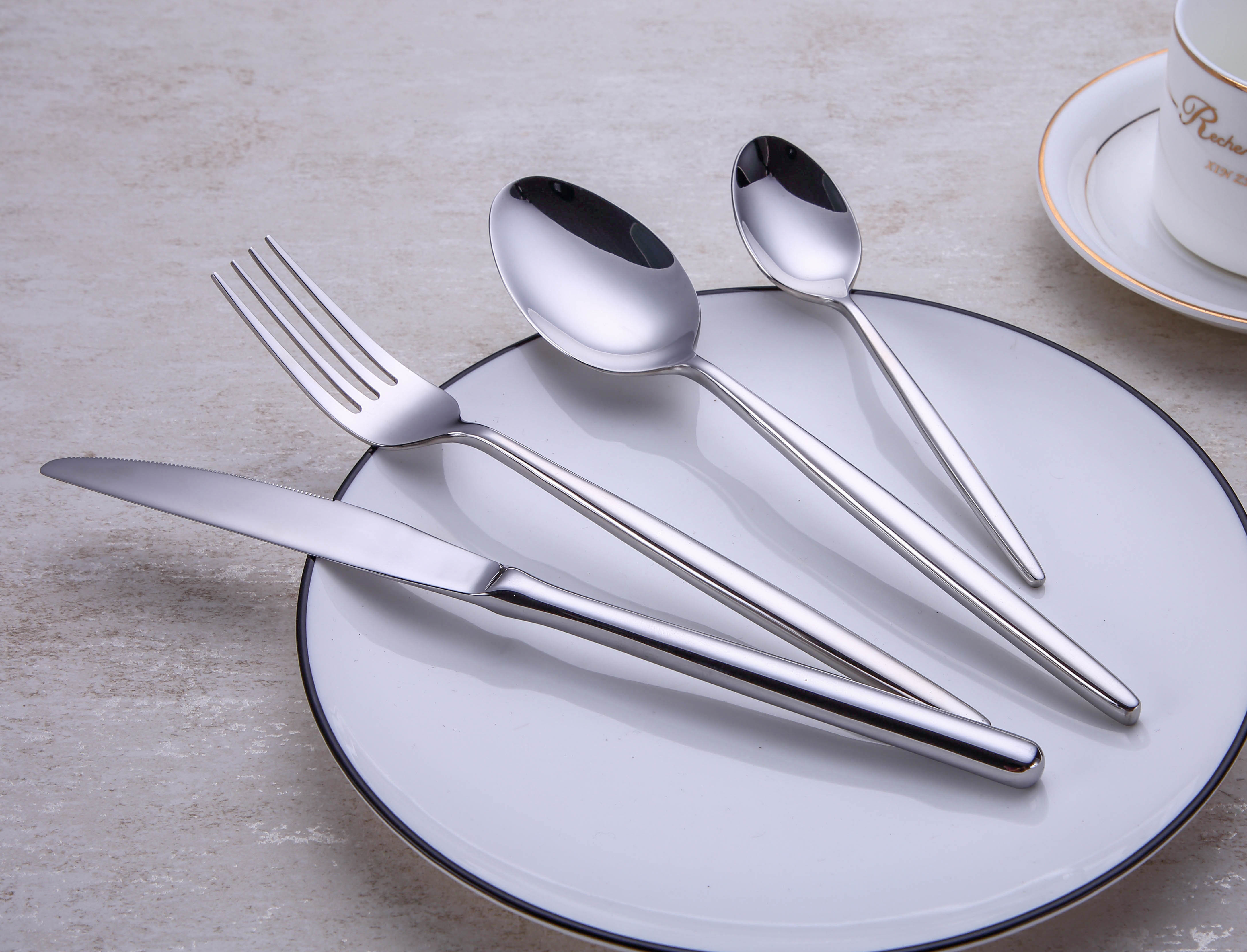 stainless steel cutlery