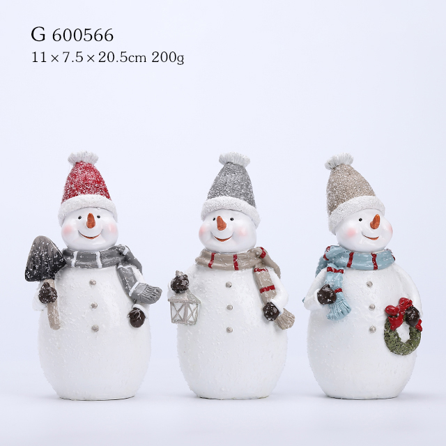3/A resin snowman figurine