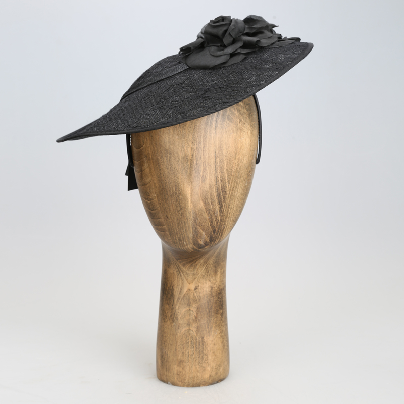 Sinamay fascinator