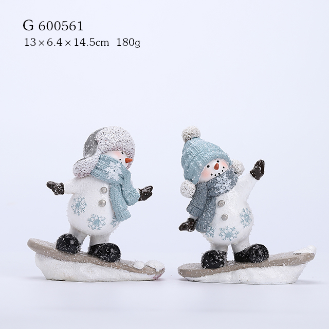 2/A Resin playful snowmen