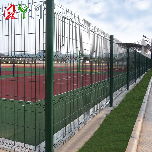Welded mesh fence