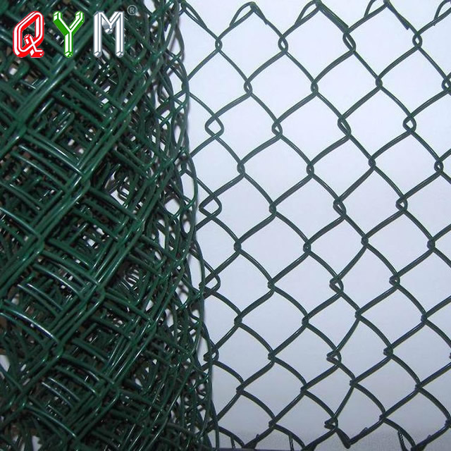 Chain link mesh fence