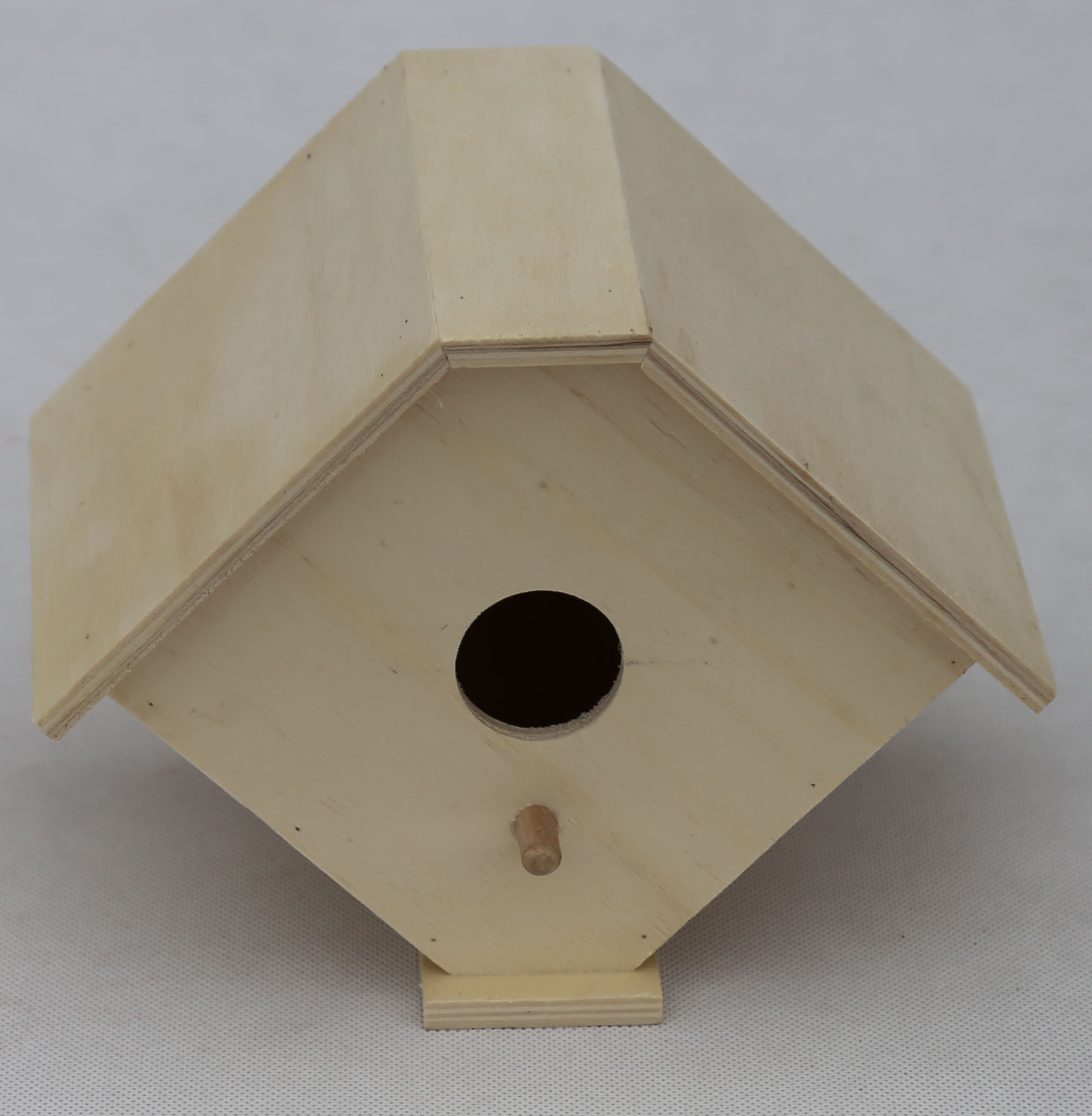 Wooden bird nest pet nest