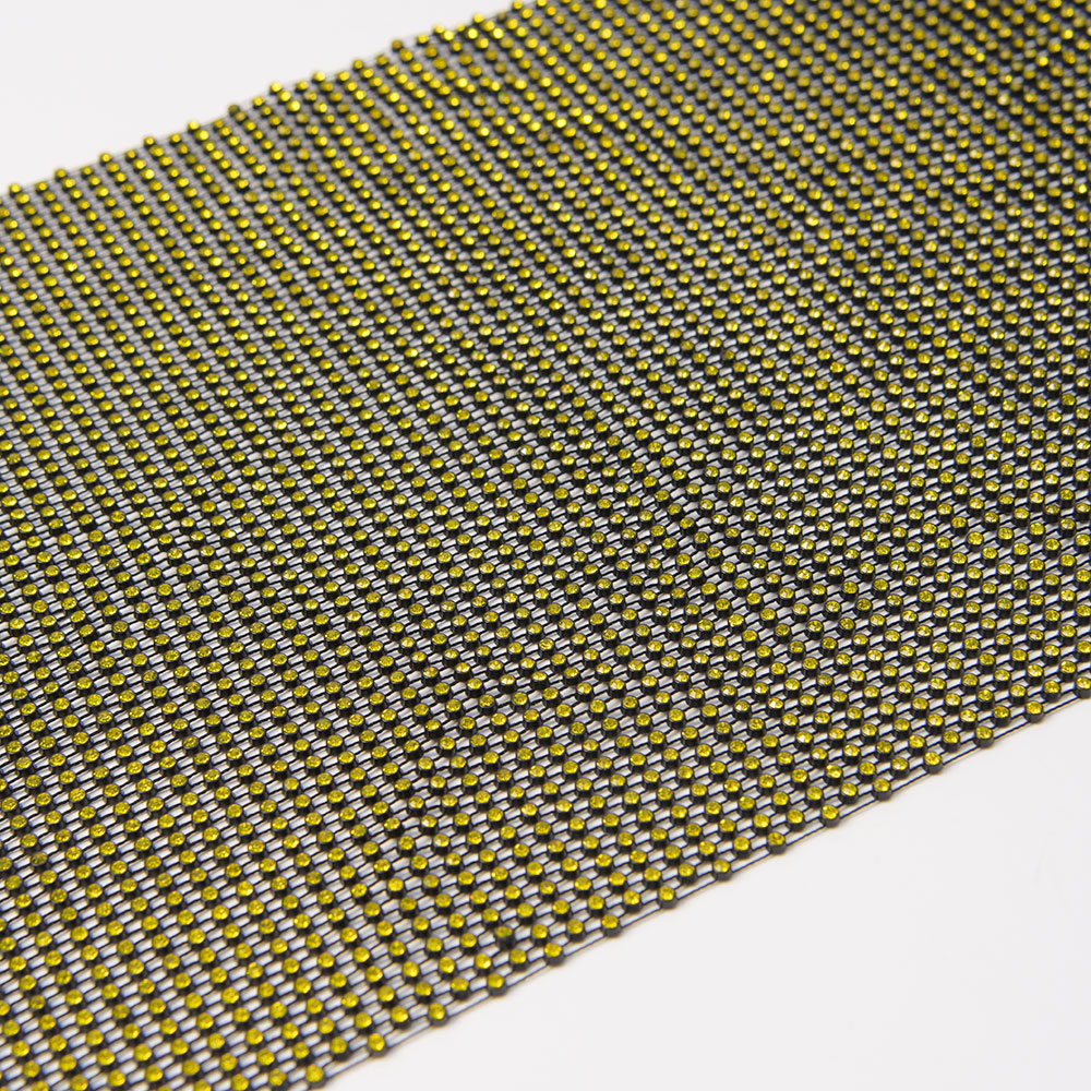 Plastic Chain With Stone In Row