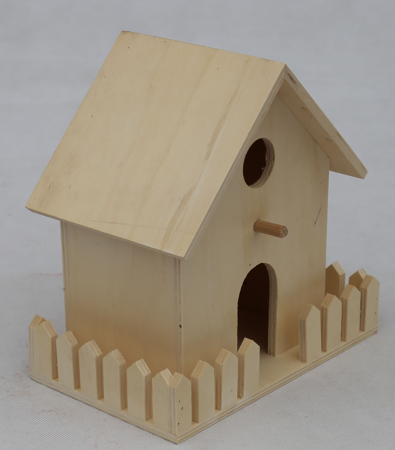 Wooden bird nest pet nest