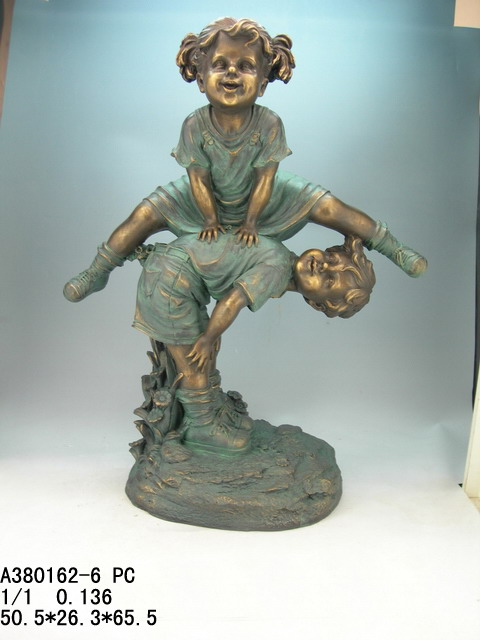 Polyresin Boy & Girl Playing Pc