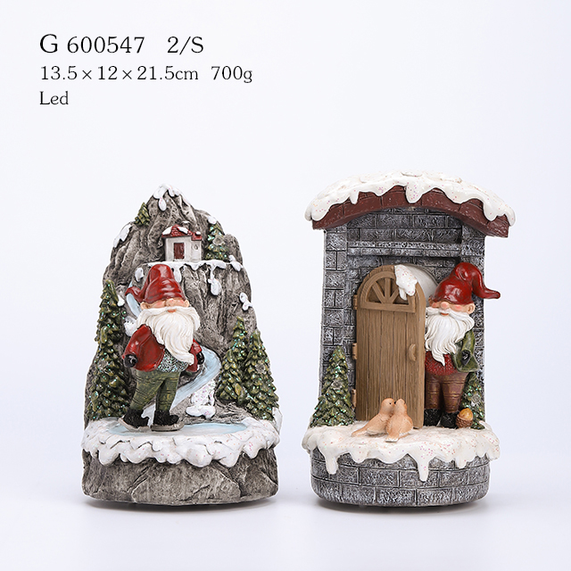 2/A Polyresin Xmas Santa Scene With Turning Music+led Light