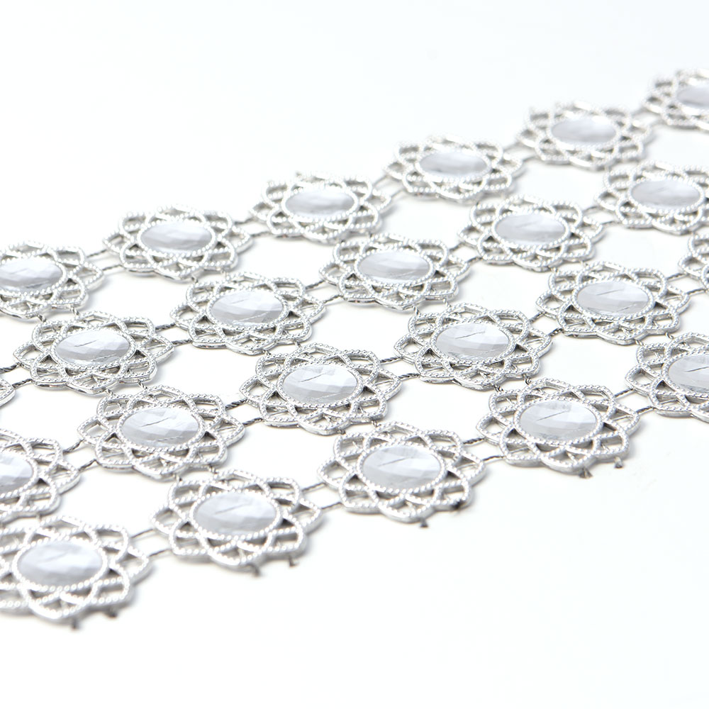 Plastic Chain With Stone In Row