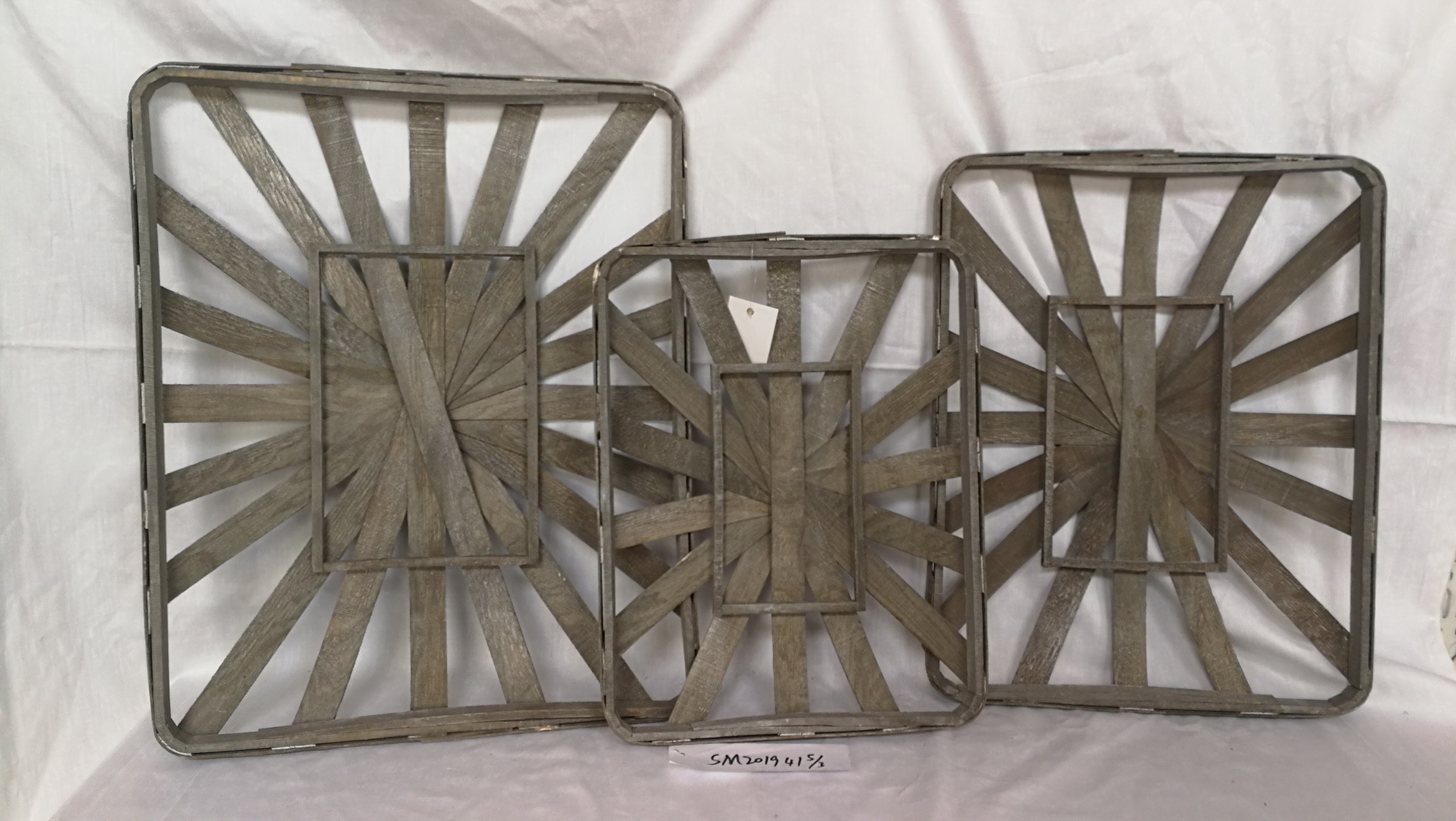 Chip wood basket decoration