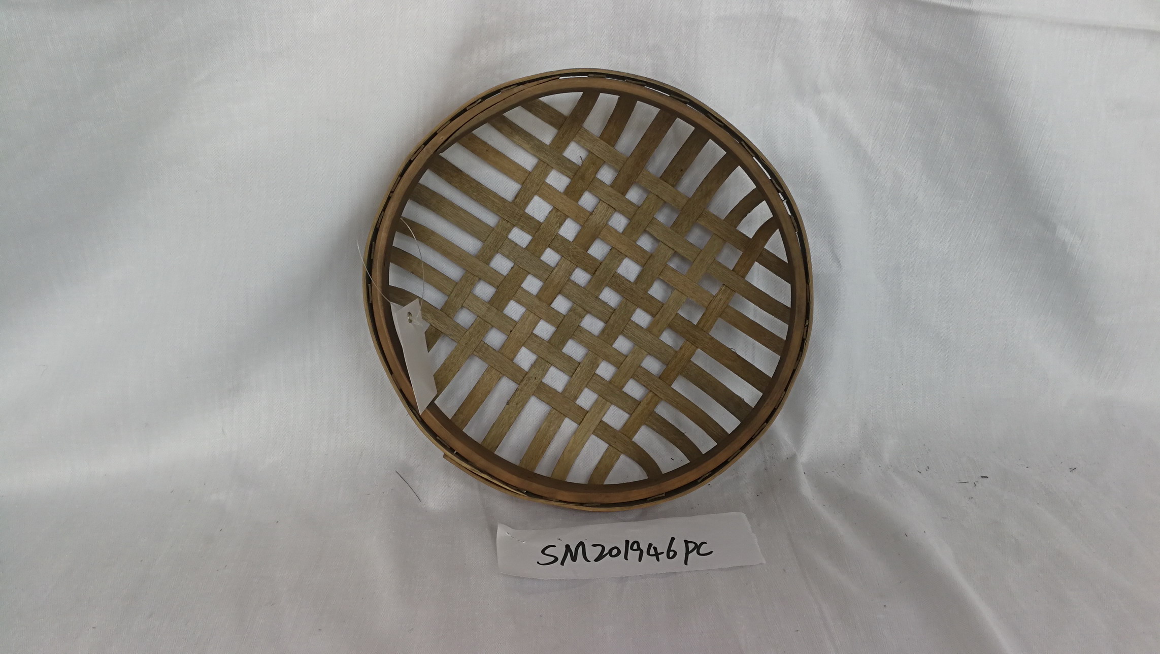Chip wood basket decoration