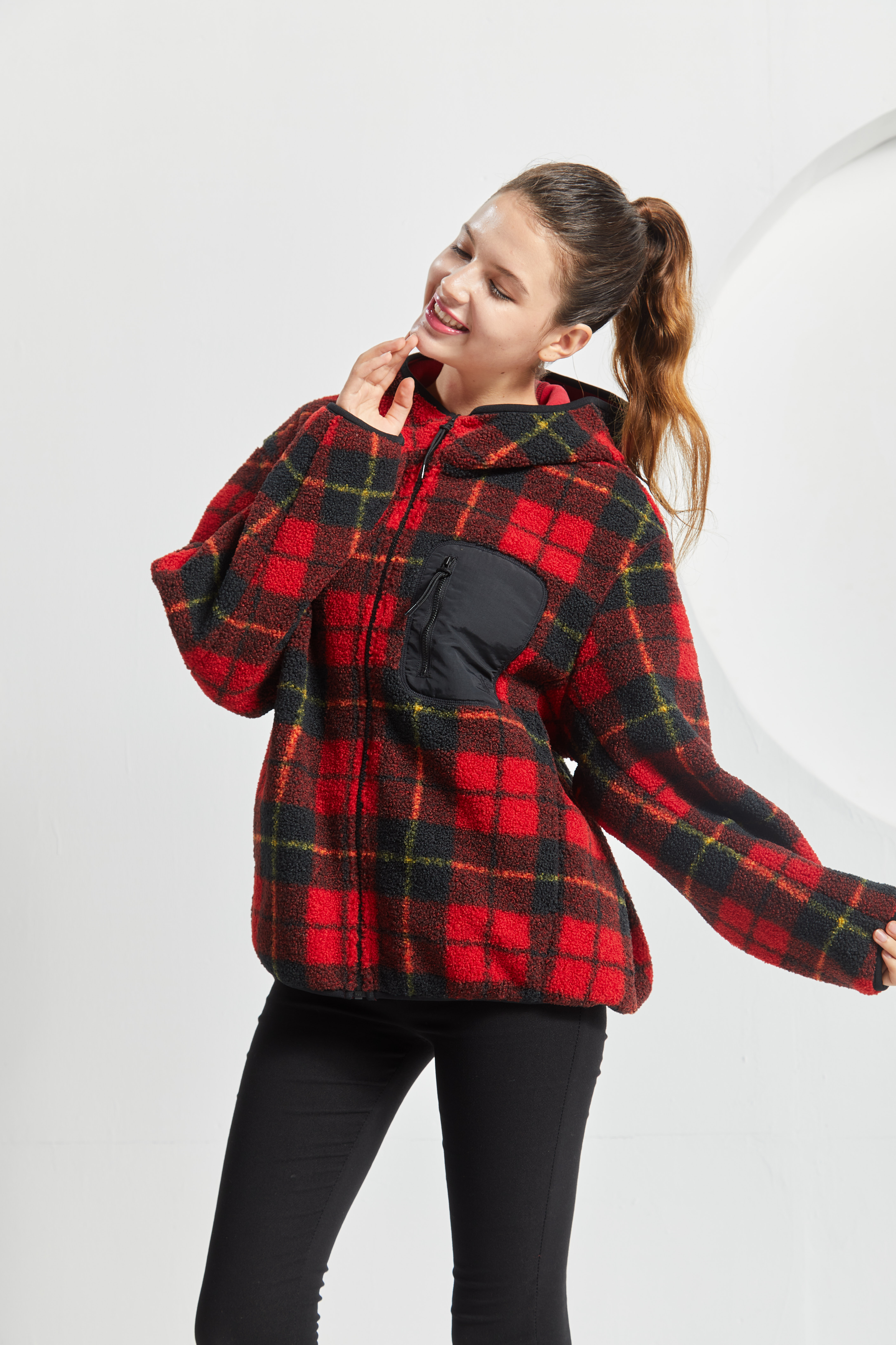 Low moq women sherpa fleece plaid jacket zip up custom logo winter women jacket with hood