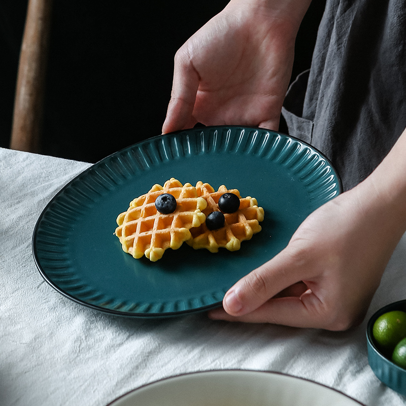 11.6" Danish Dish