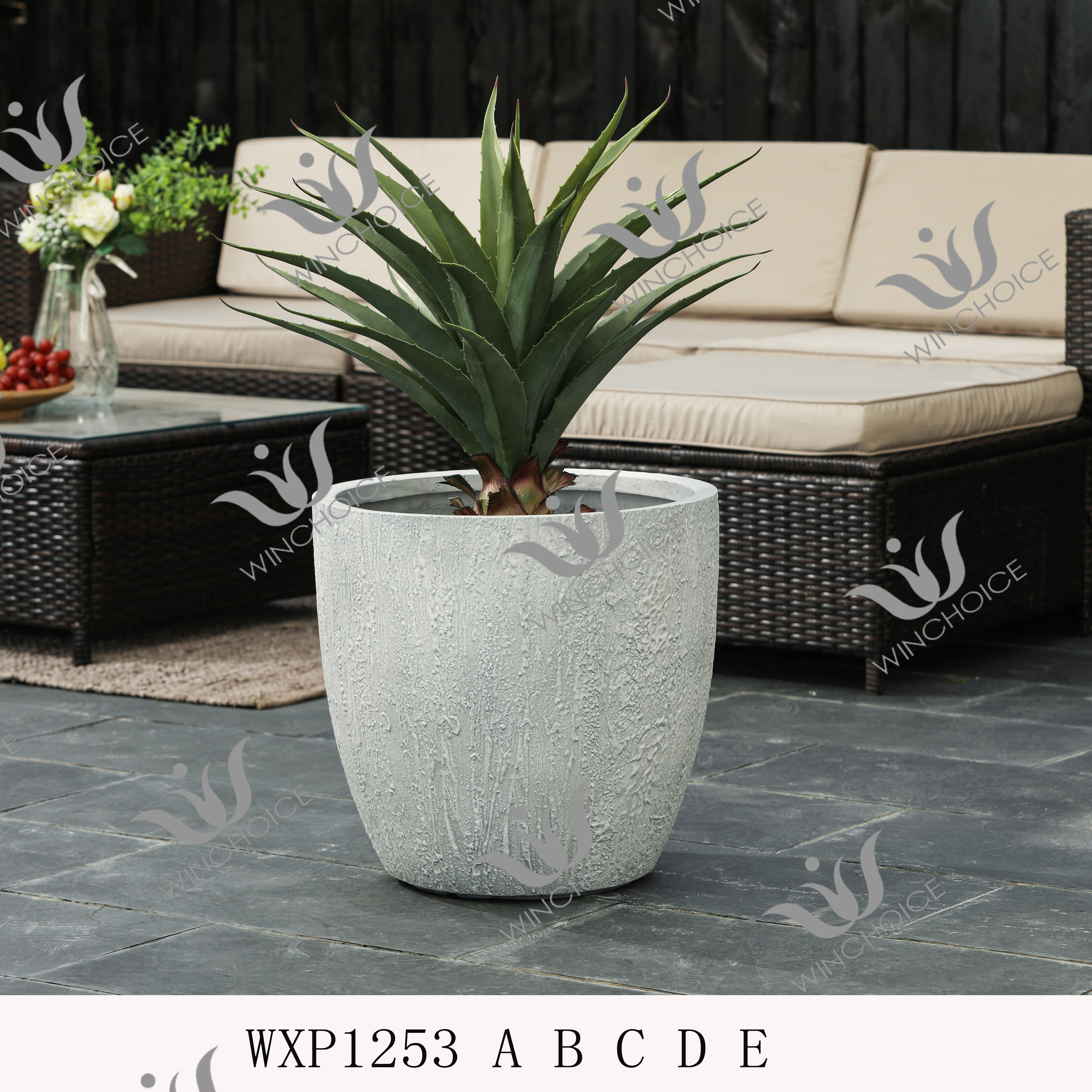 Flower pot