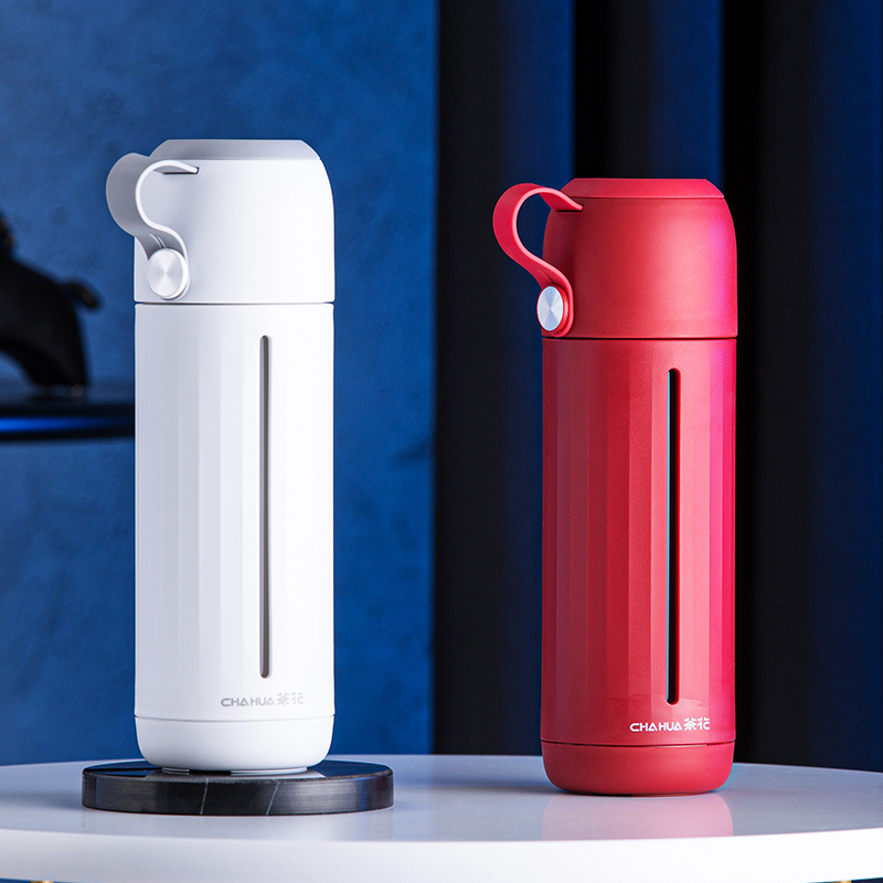 310ml borosilicate glass water bottle in plastic sleeve with a serving cup, BPA Free, leakproof