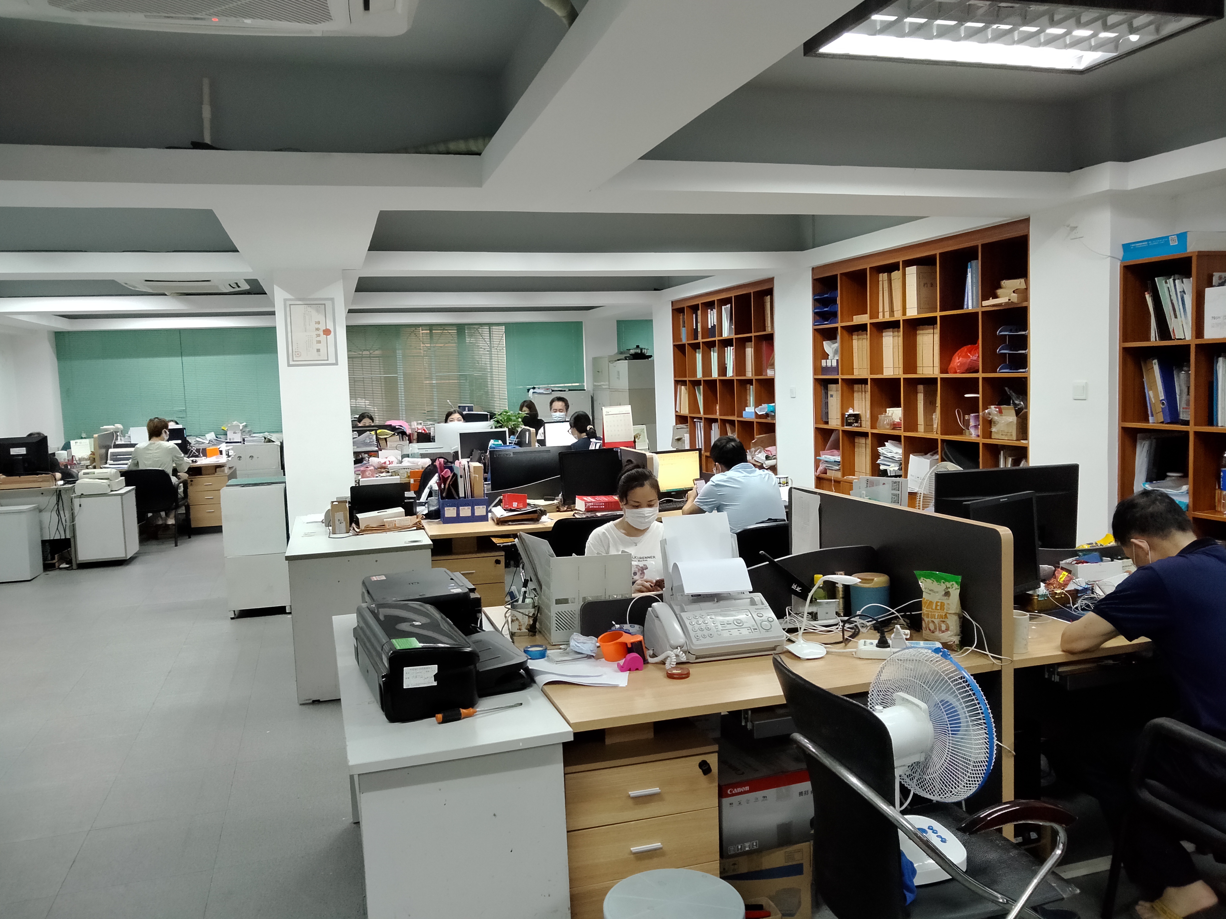 Guangzhou Tengde Trading Co., Ltd. – Office chairs 1