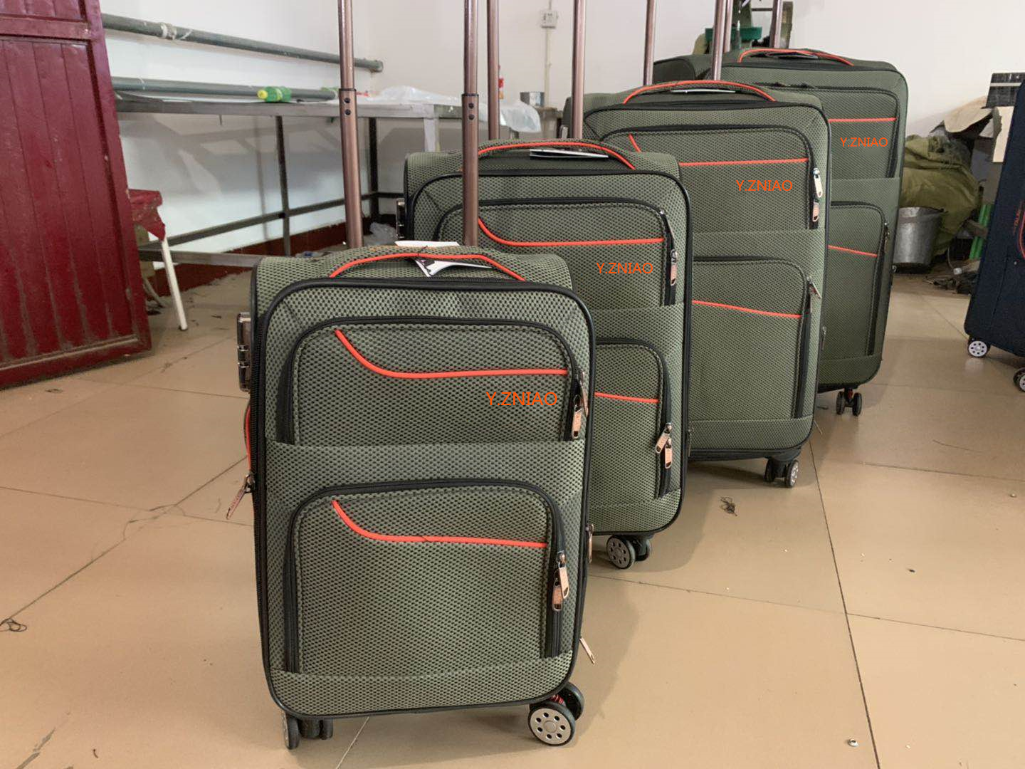yun zhong niao 4 wheels 4piece set luggage