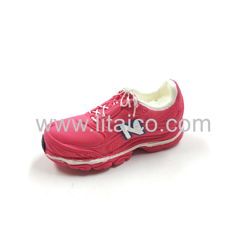 Rose-red running shoes injection molding PVC decoration
