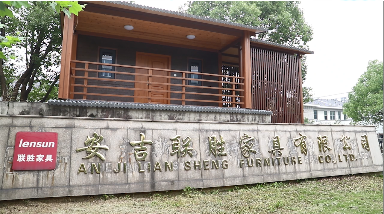Anji Liansheng Furniture Co., Ltd. – 吧椅 1