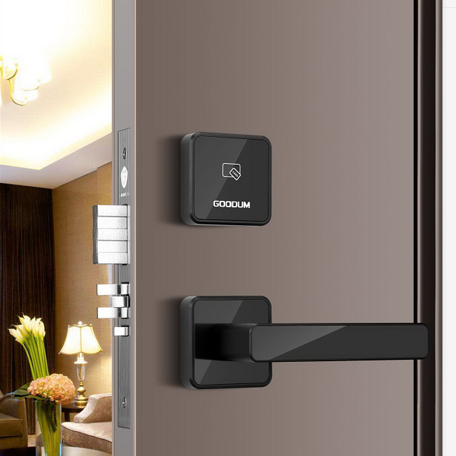 Goodum factory new smart lock for hotel apartment Milfare T5557 card K7 key lock V7100