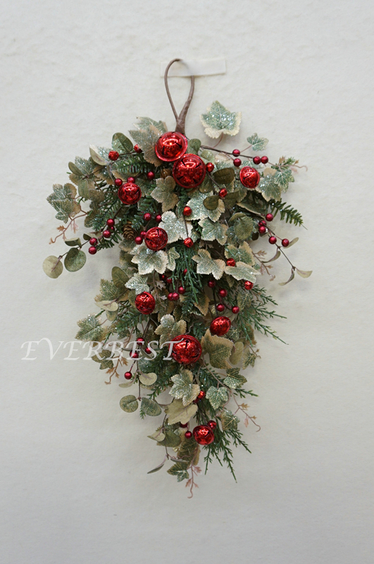 Christmas Teardrop