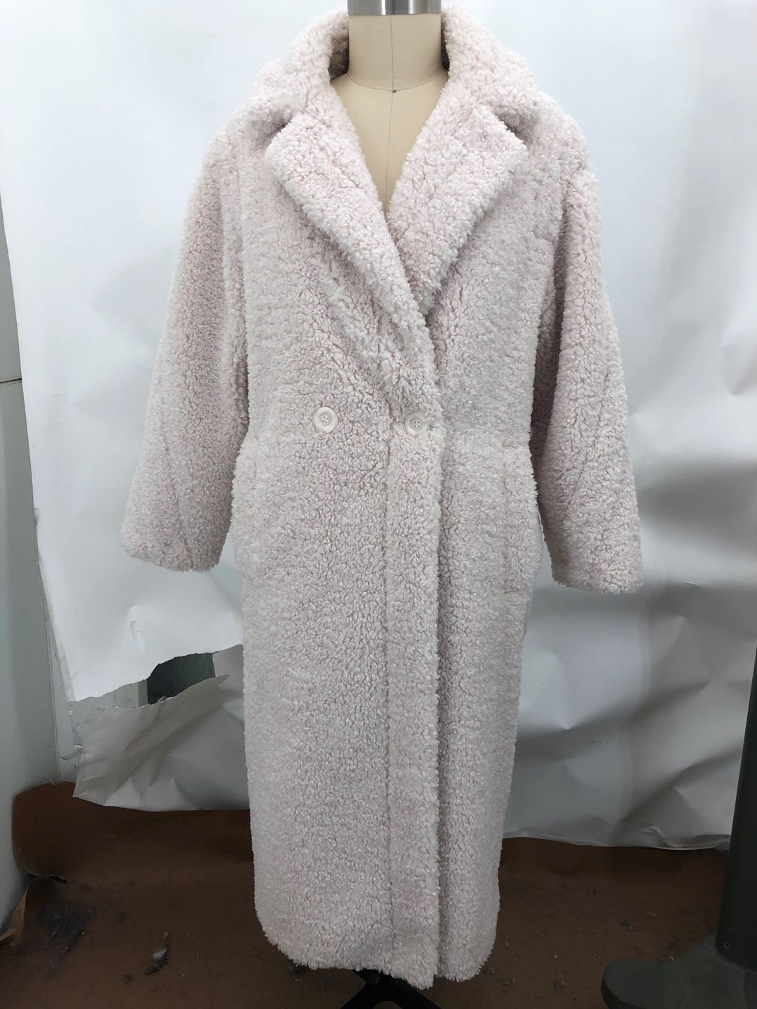 Ladies Fake Fur Coat
