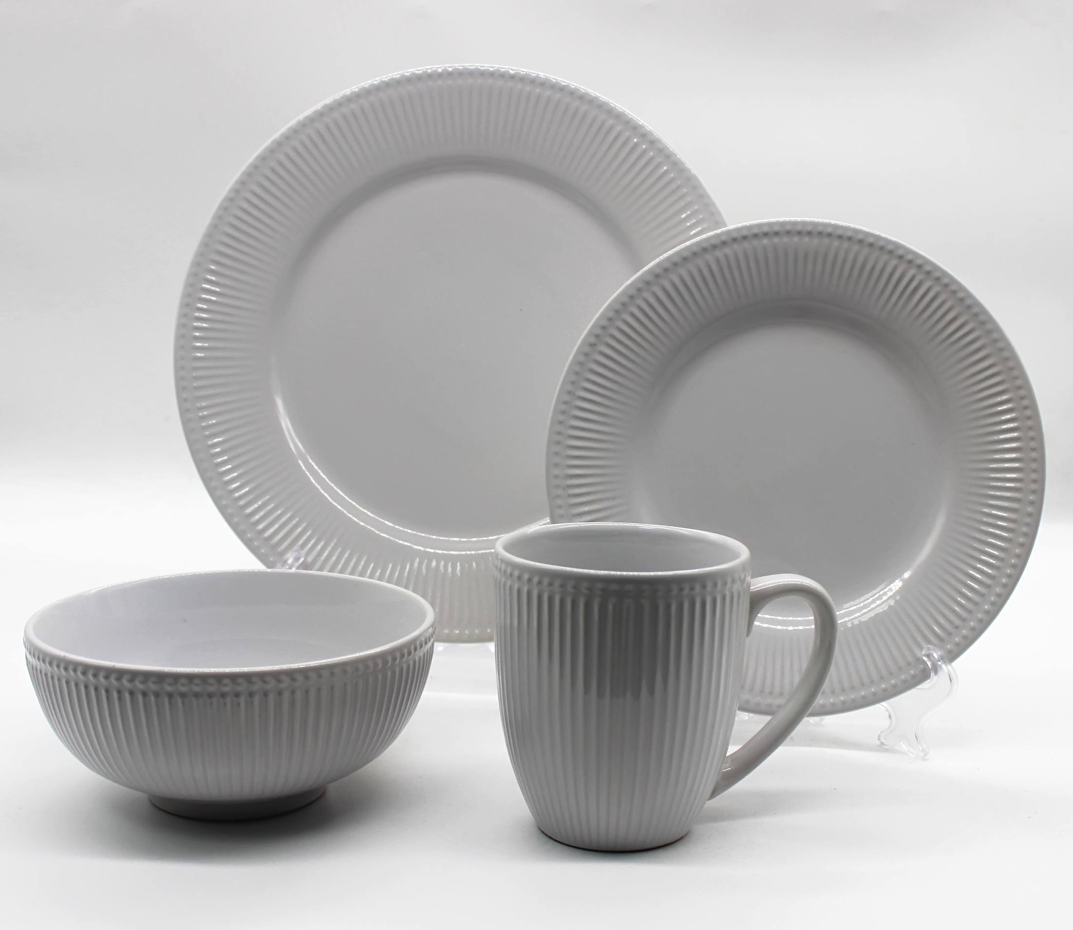 16pcs stoneware dinnerware with embossed