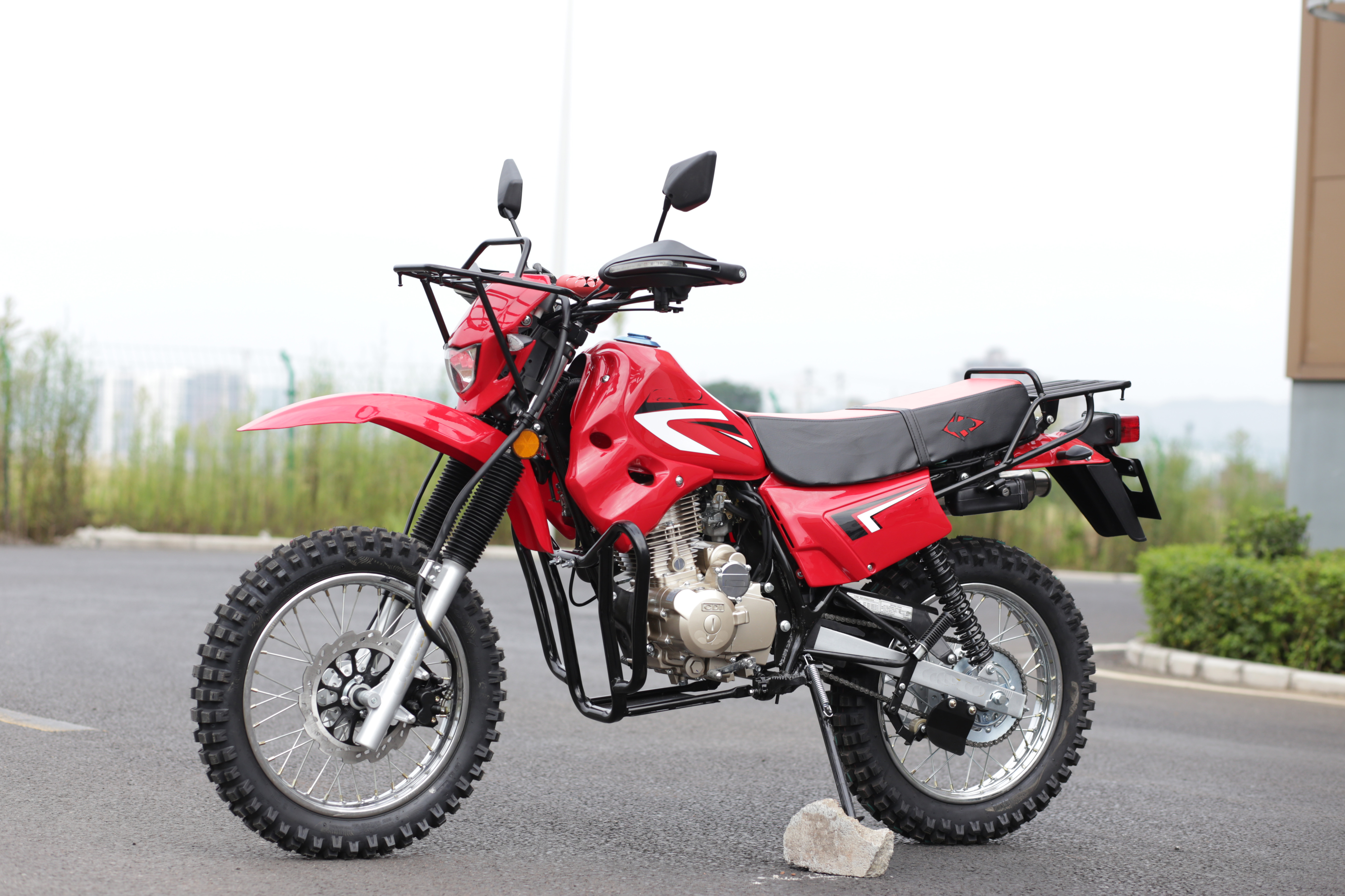 CHONGQING GUANGYU MOTORCYCLE MANUFACTURE CO., LTD. – llanta de caucho 2