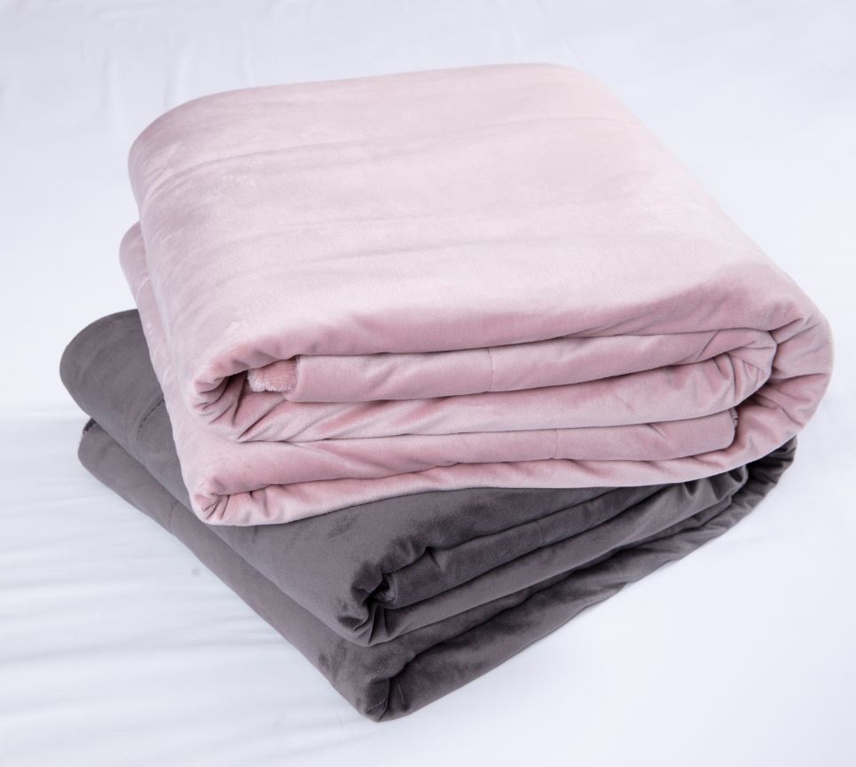 Heated throw