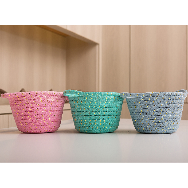 Basket with cotton rope