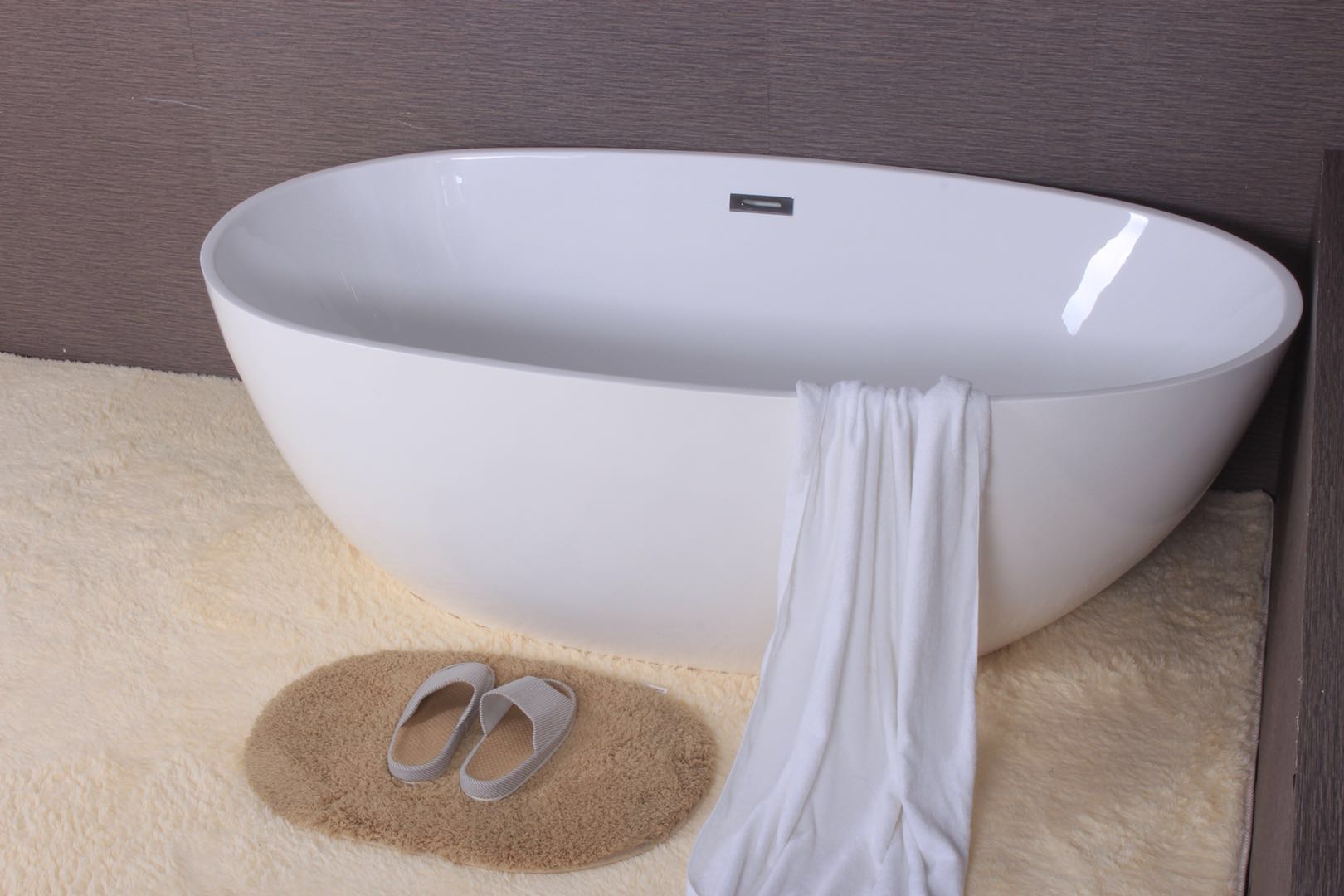 Free-standing bathtub-DM-821