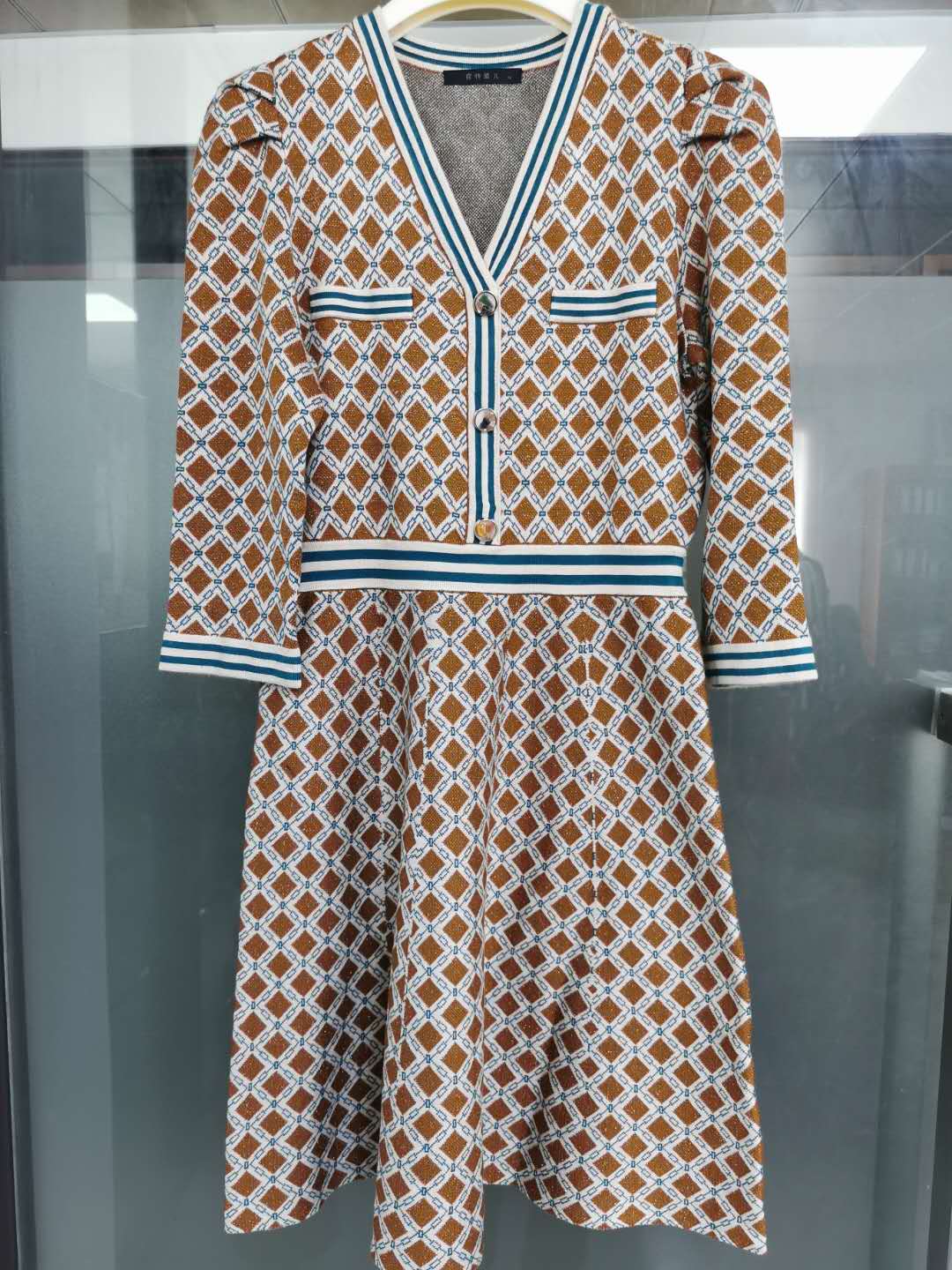High-grade ladies fashion sweater